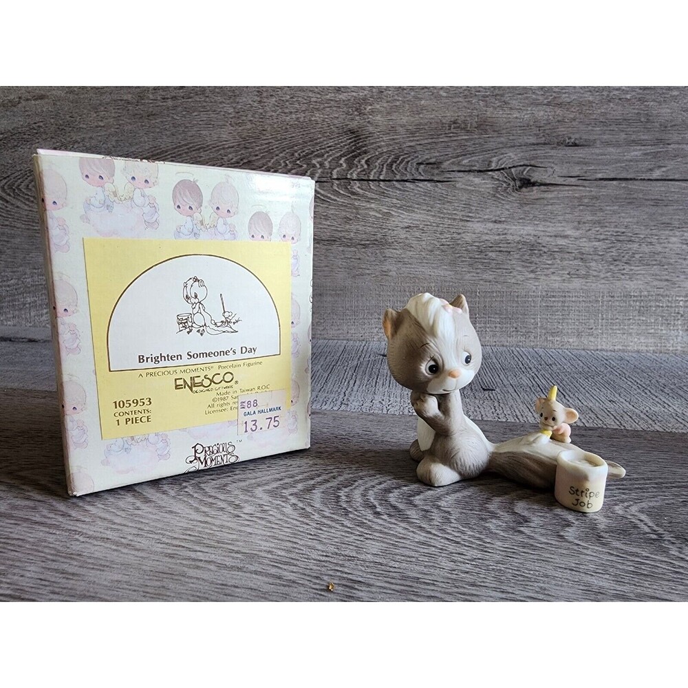 1989 Precious Moments "Brighten Someone's Day" 105953 Skunk Figurine w/Box